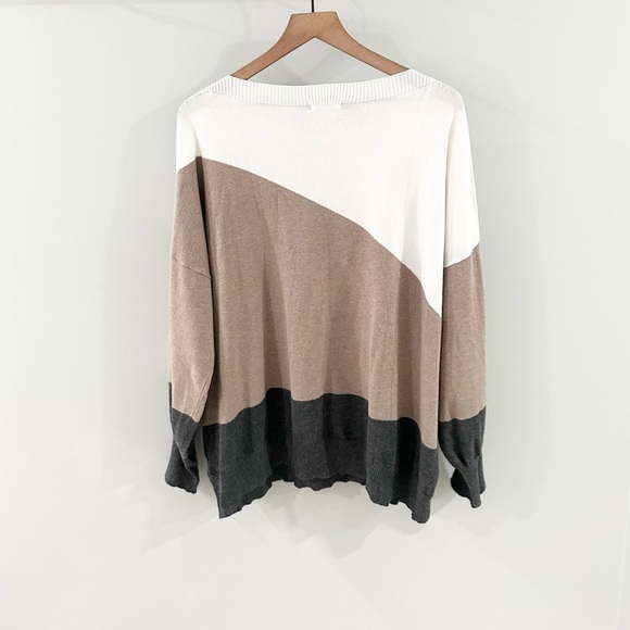 OVLA Color Block Sweater Size 2X - Picture 7 of 7
